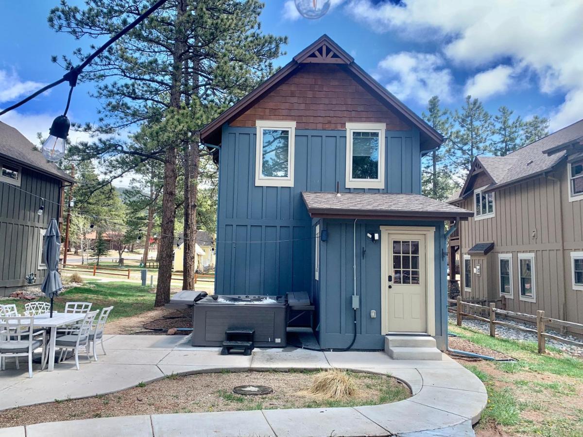 Black Bear Cabin With Hot Tub Woodland Park Dış mekan fotoğraf